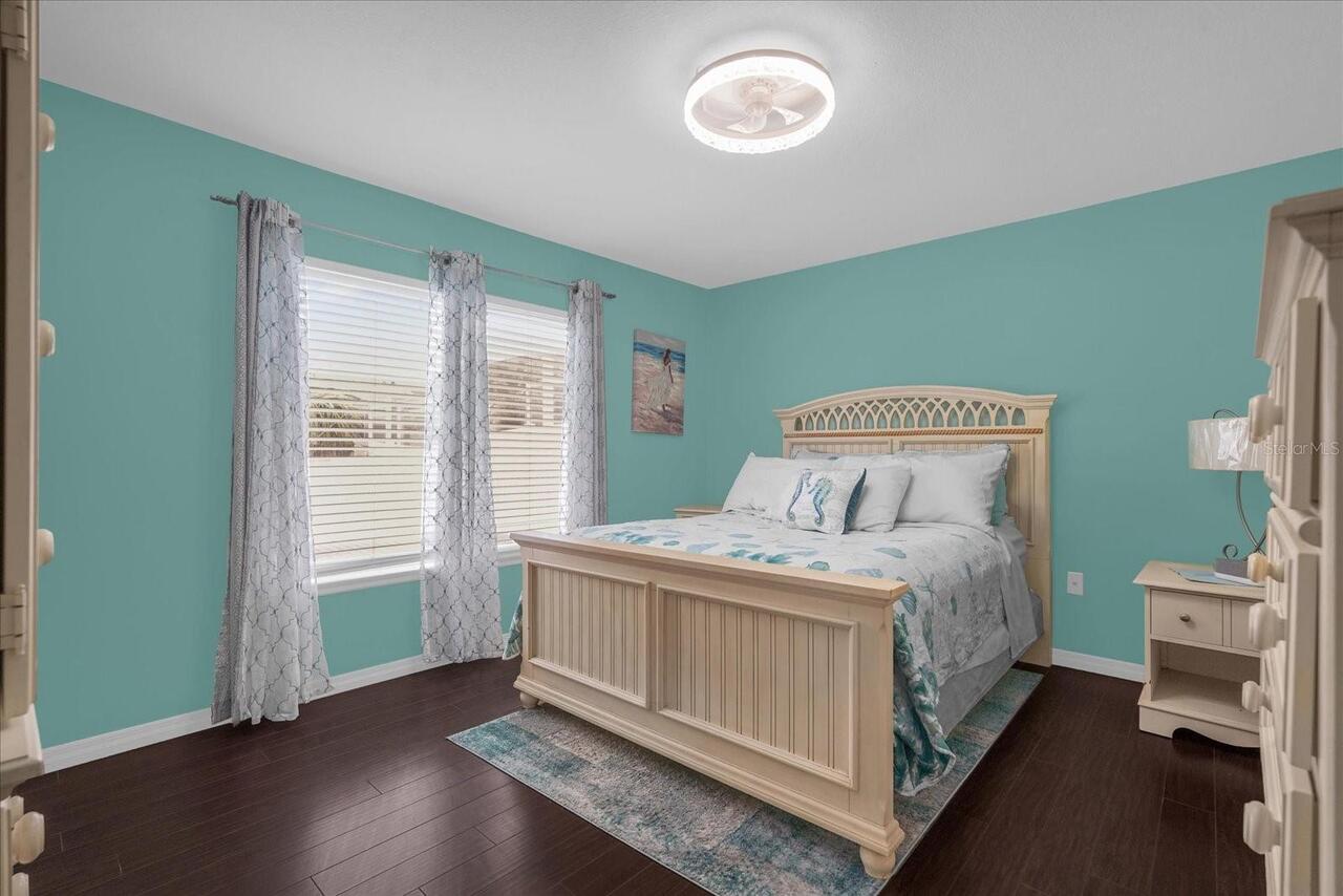Listing Photo 12