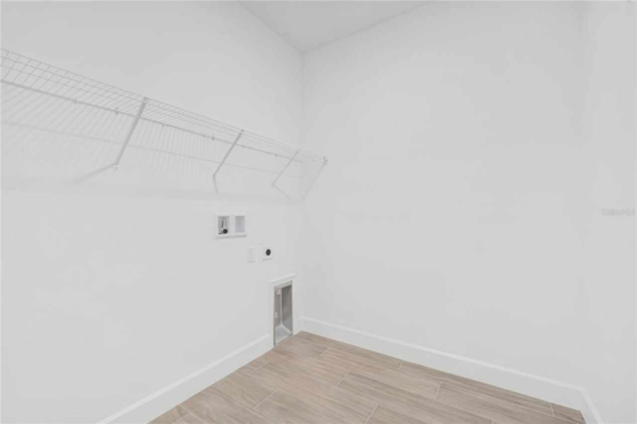 Listing Photo 24