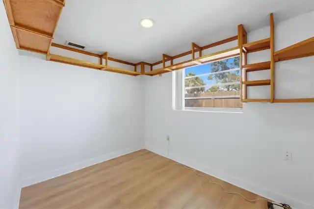 Listing Photo 22