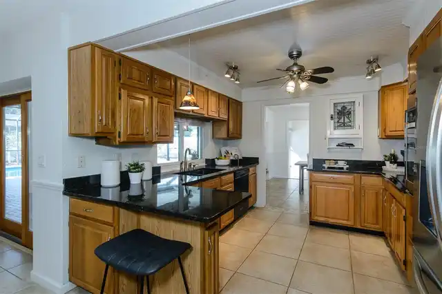 Listing Photo 16