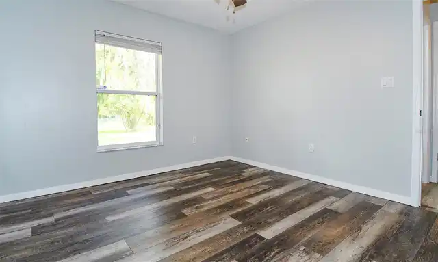 Listing Photo 13