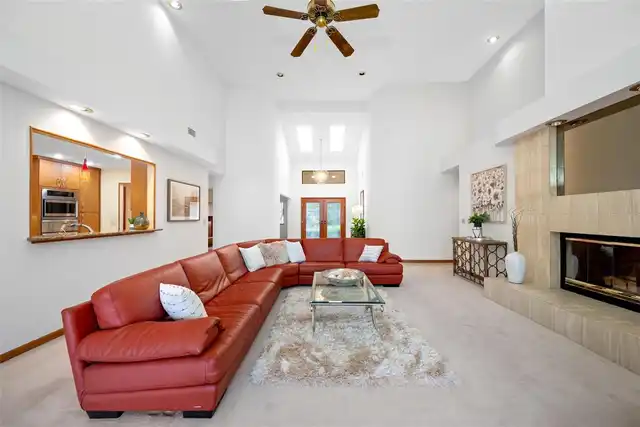 Listing Photo 6