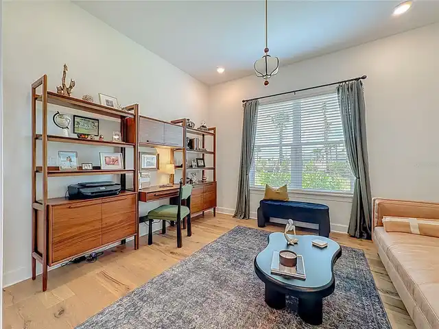 Listing Photo 28