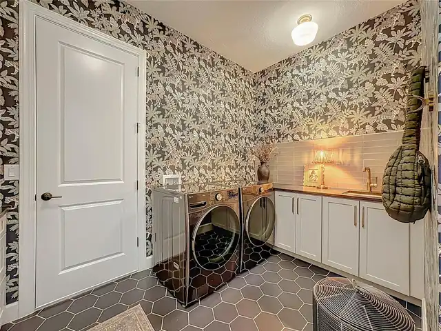 Listing Photo 54