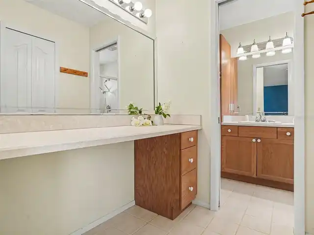 Listing Photo 12