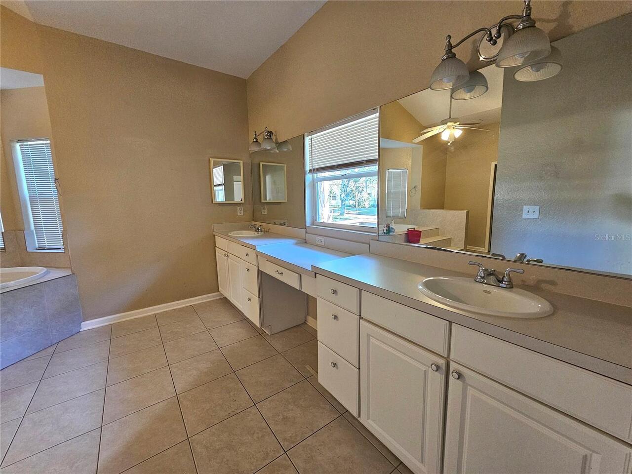 Listing Photo 14