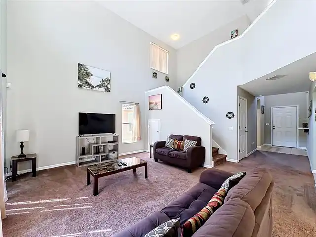 Listing Photo 9