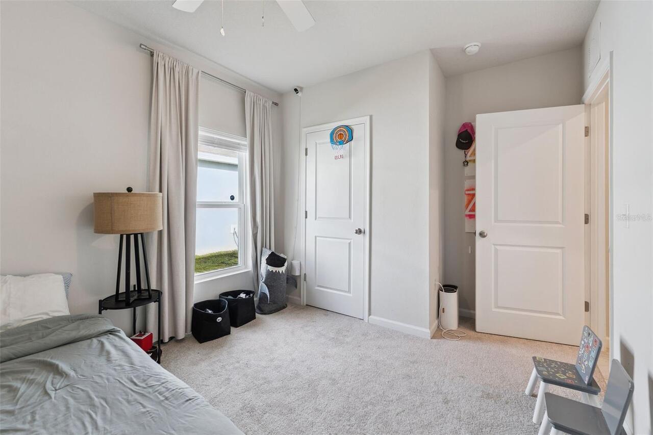 Listing Photo 9