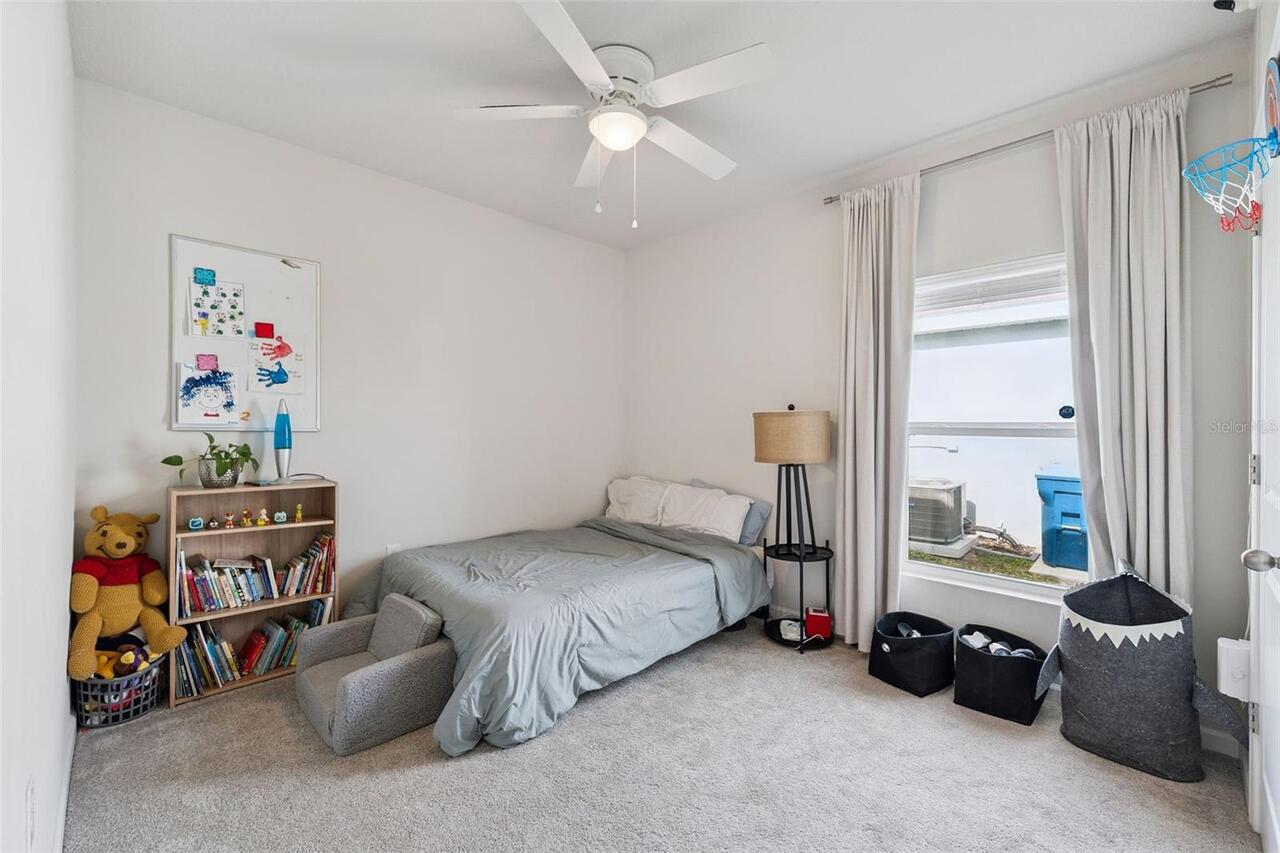 Listing Photo 10