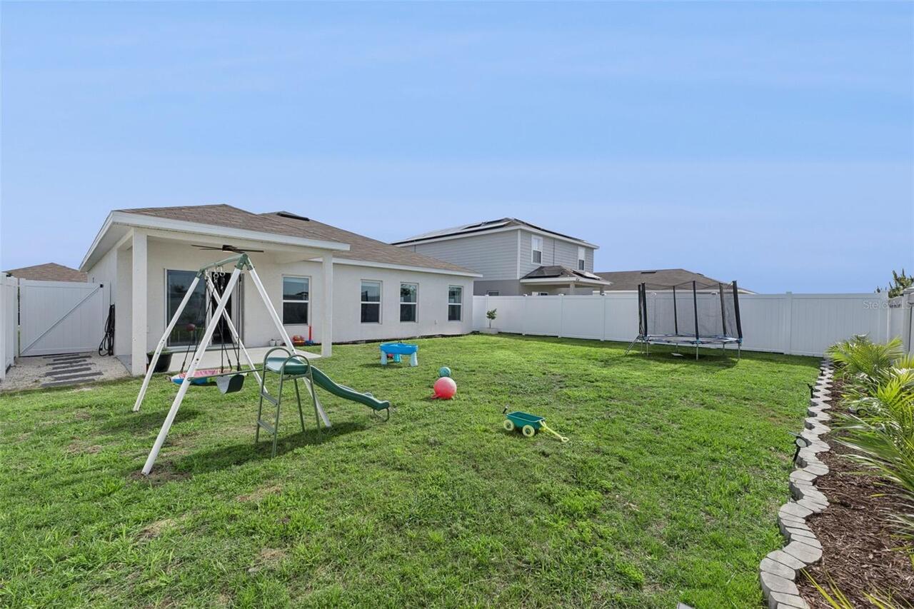 Listing Photo 16