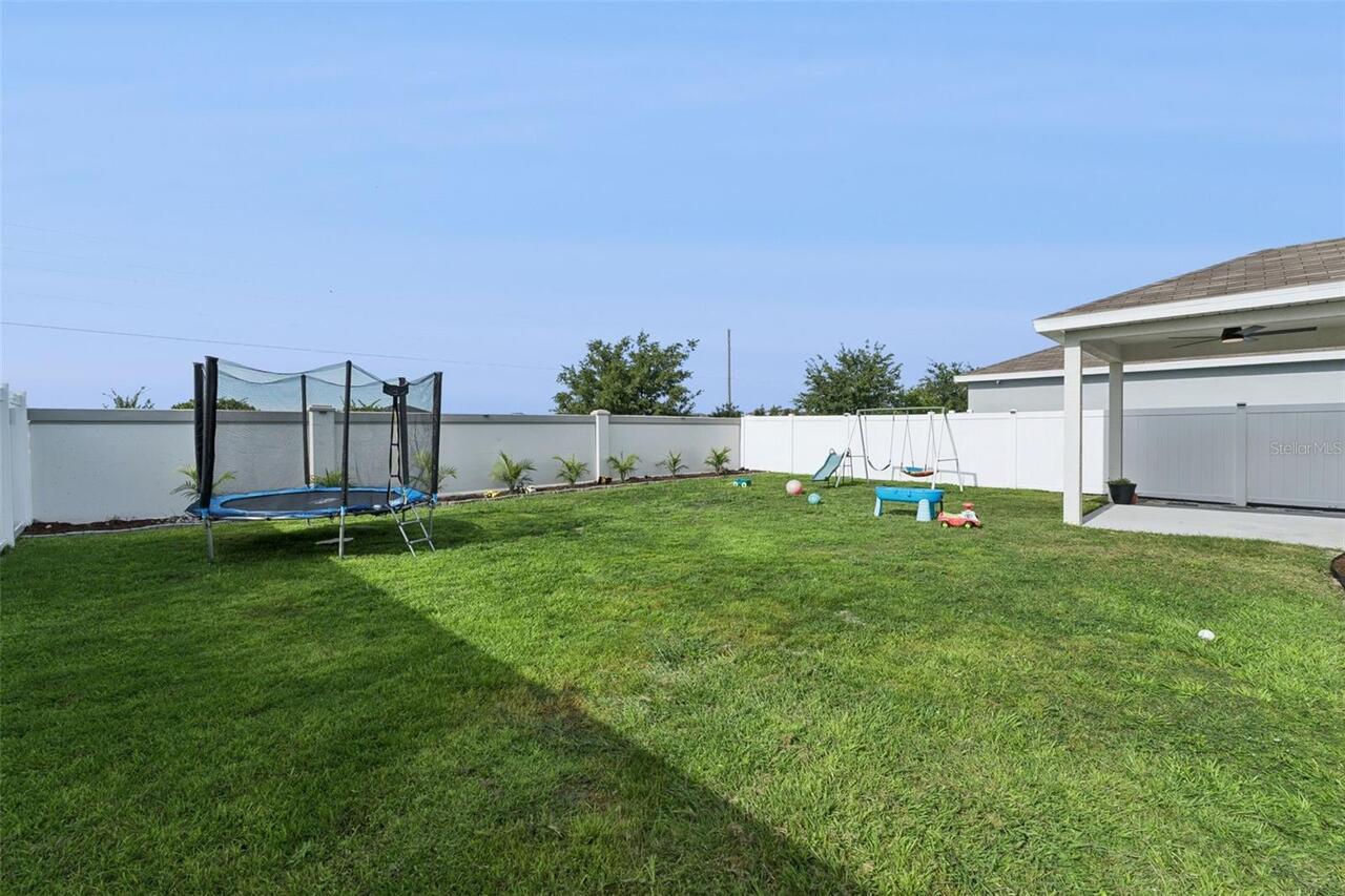 Listing Photo 17