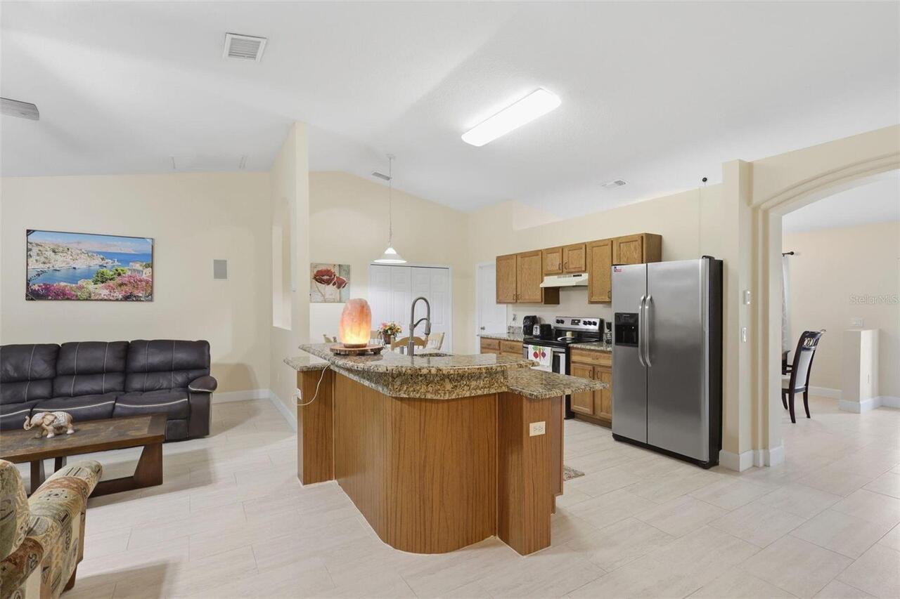 Listing Photo 9