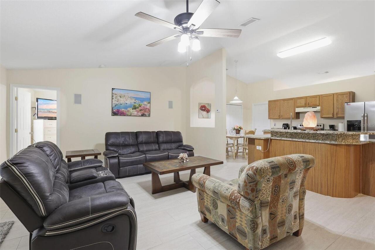 Listing Photo 17
