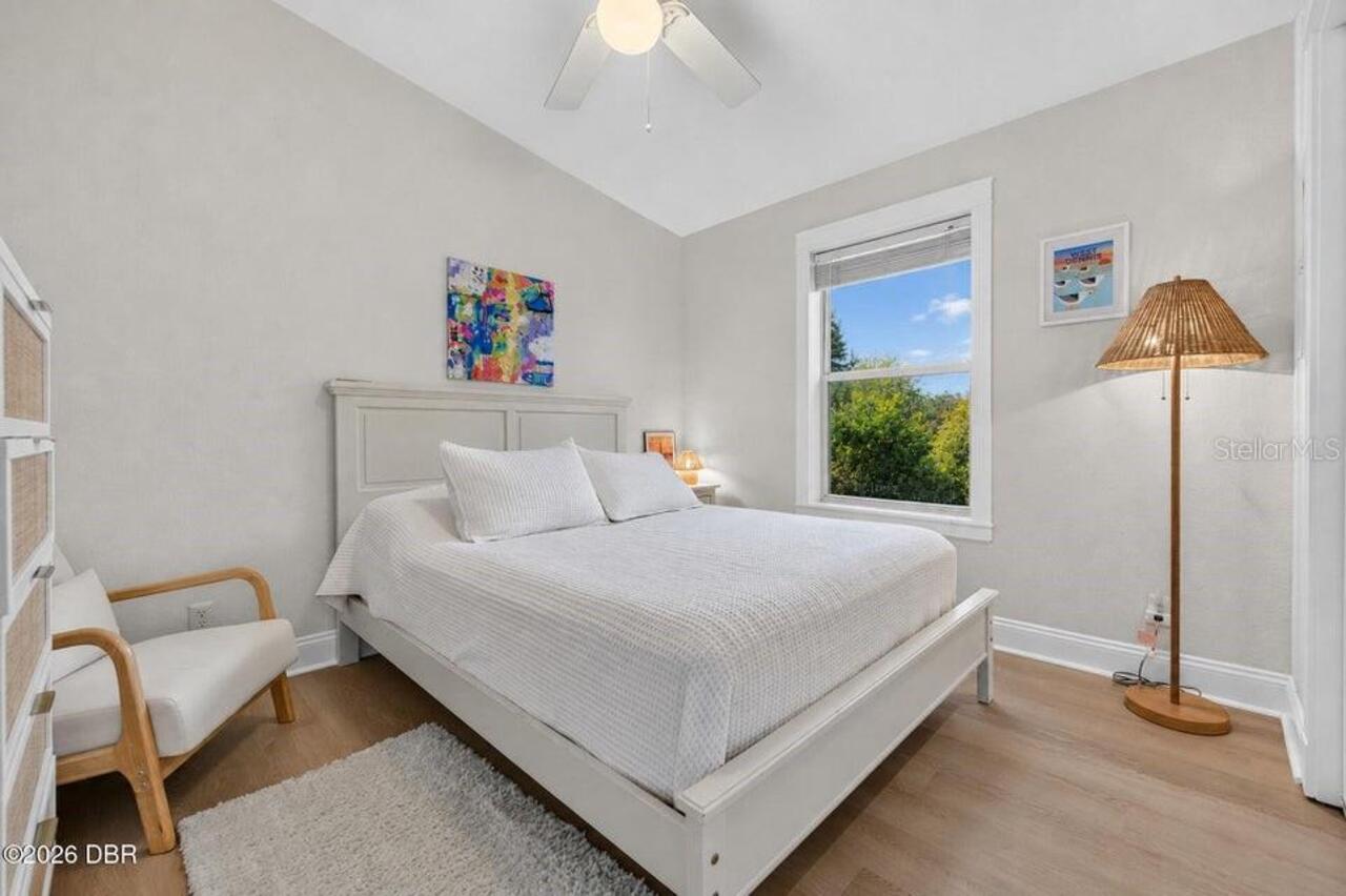 Listing Photo 17