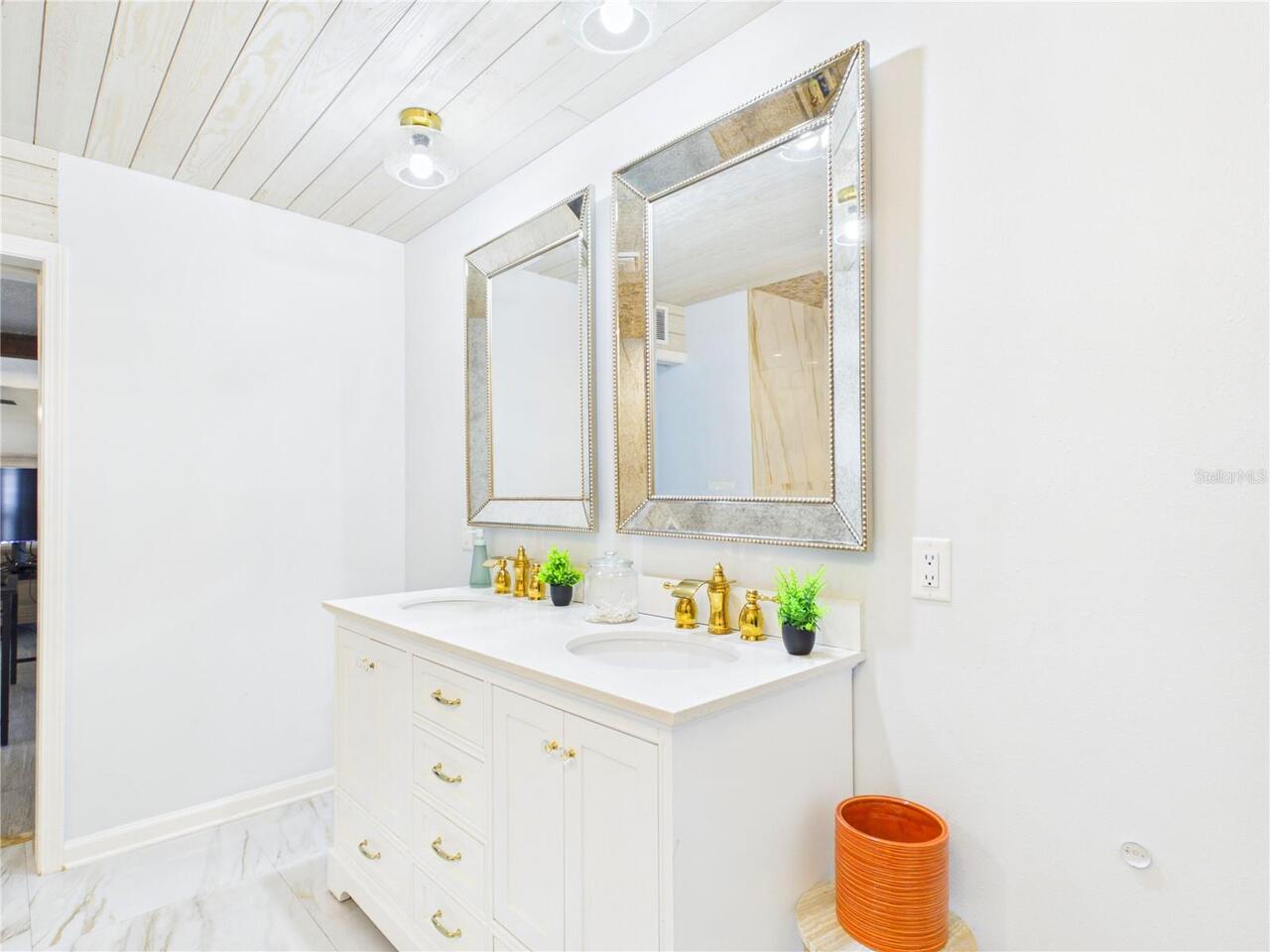 Listing Photo 43
