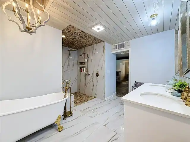 Listing Photo 34