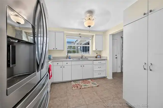 Listing Photo 8