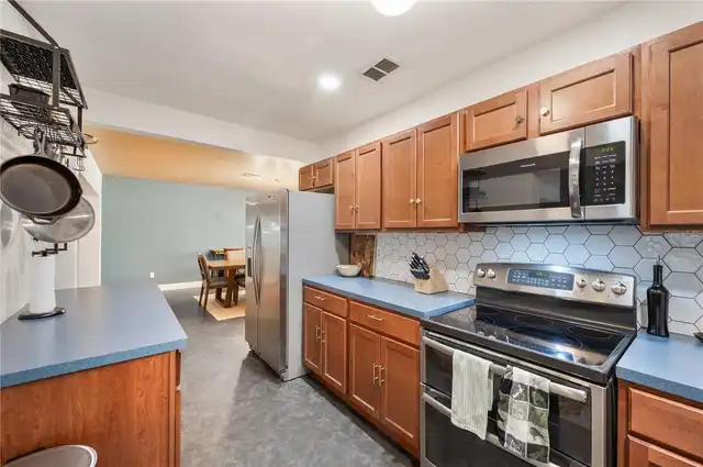 Listing Photo 19
