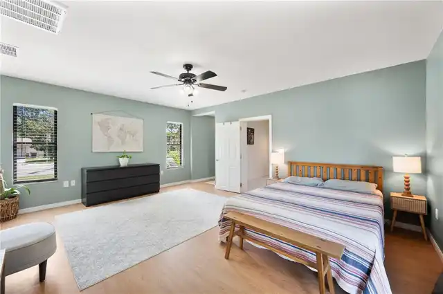 Listing Photo 29