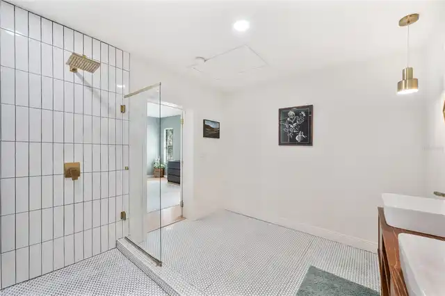 Listing Photo 33