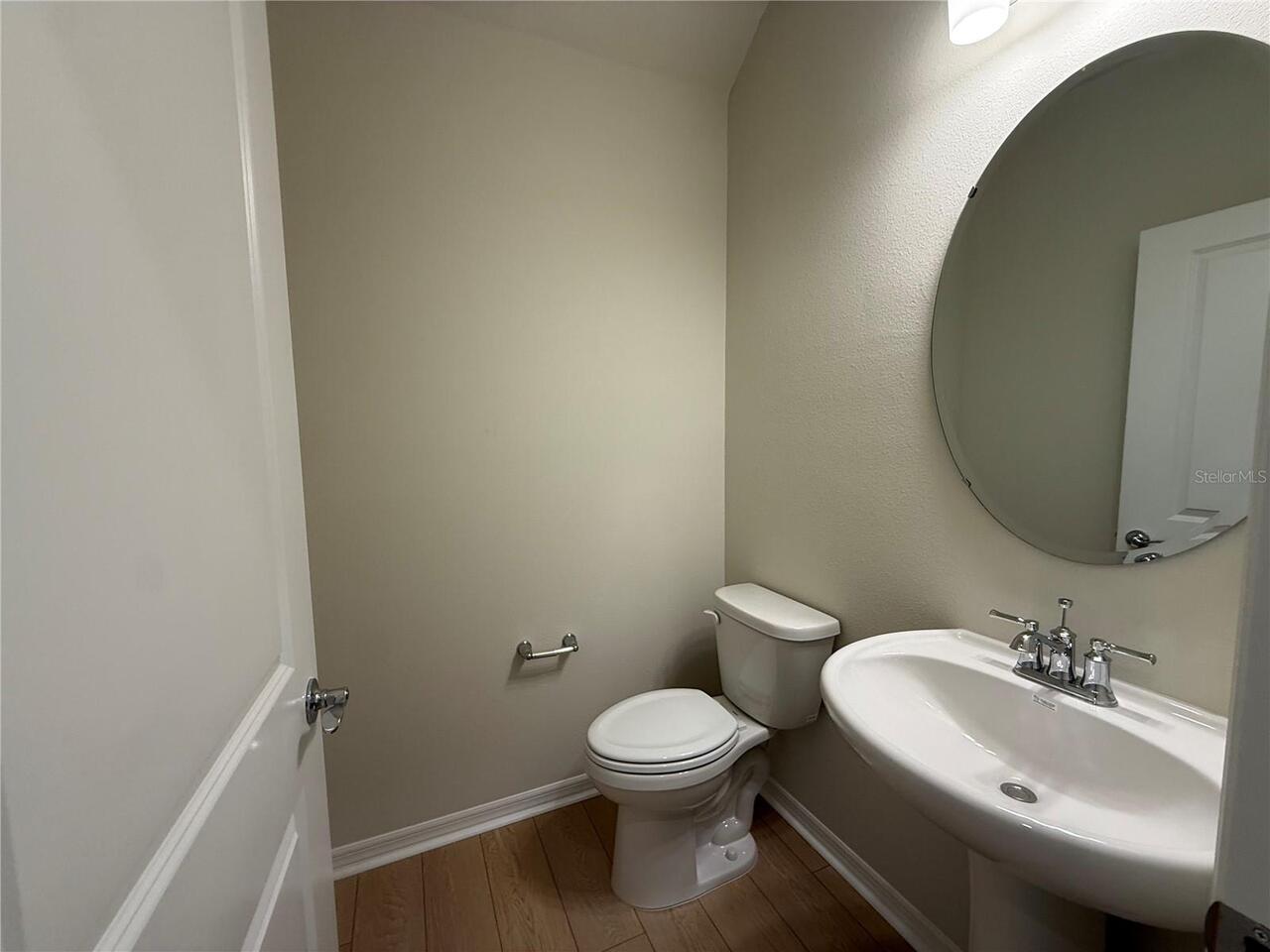 Listing Photo 8