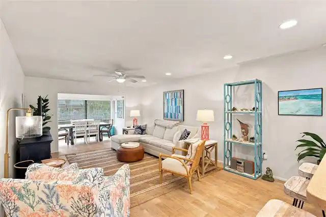 Listing Photo 7