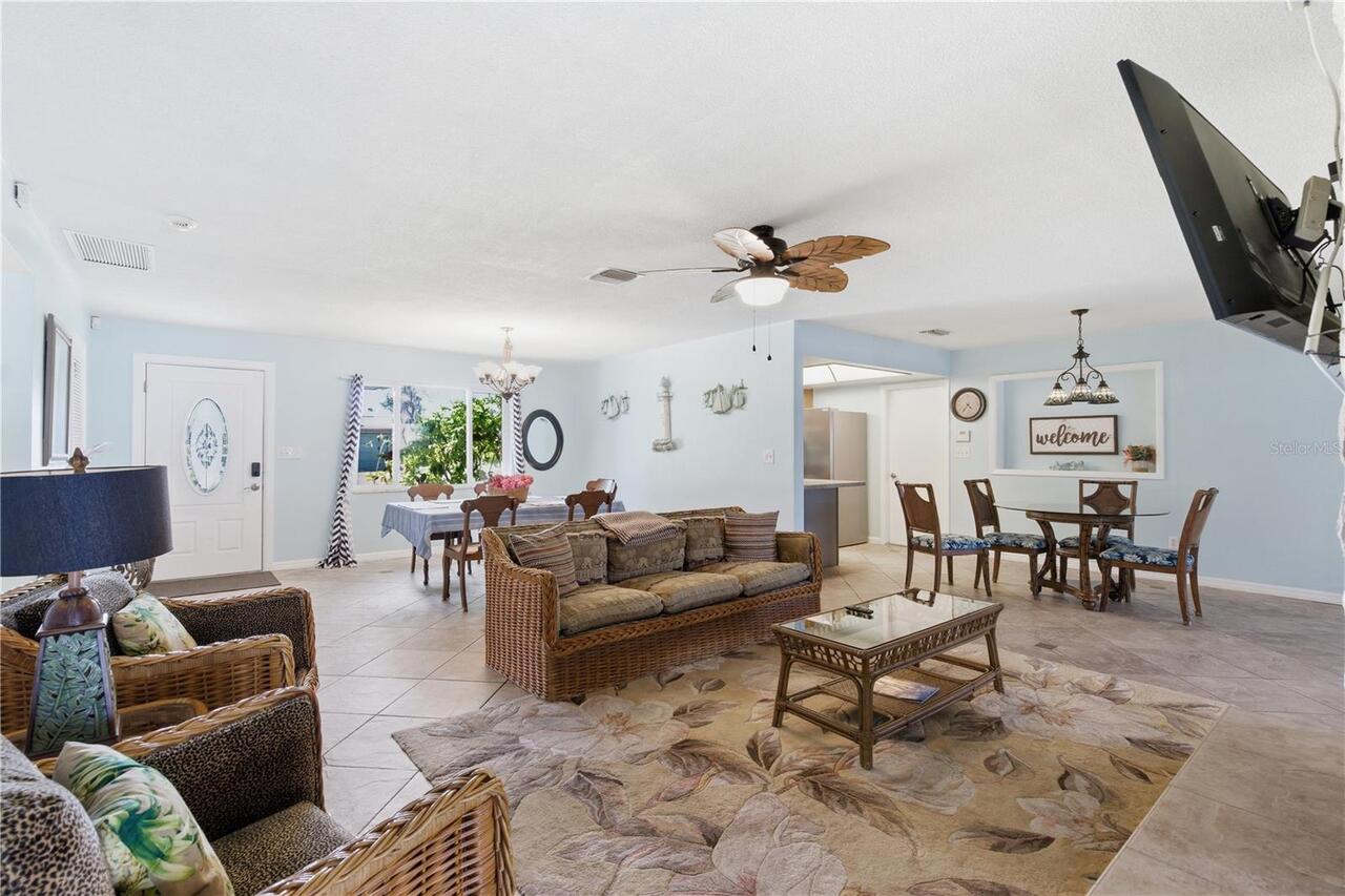 Listing Photo 17