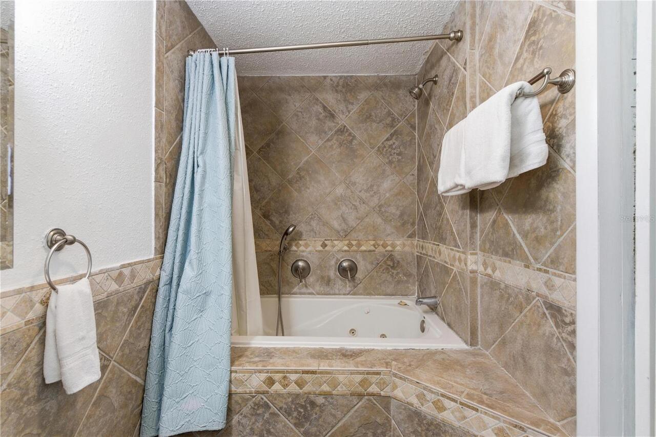 Listing Photo 37