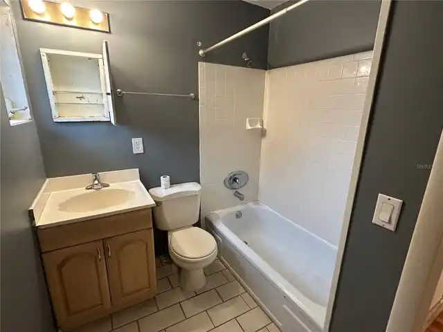 Listing Photo 10