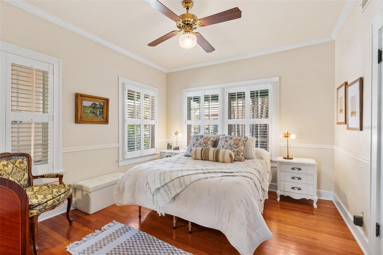 Listing Photo 11
