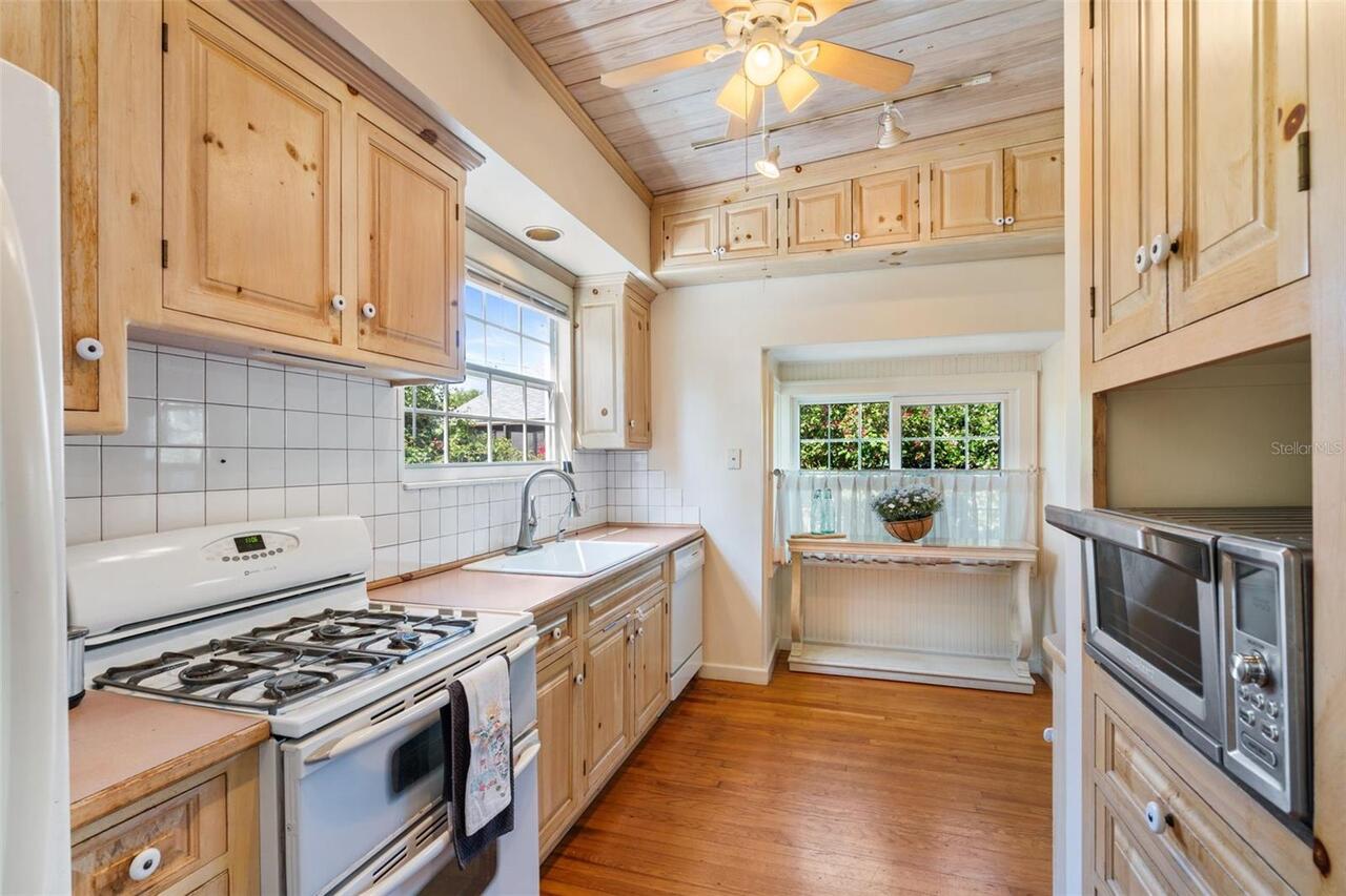 Listing Photo 15