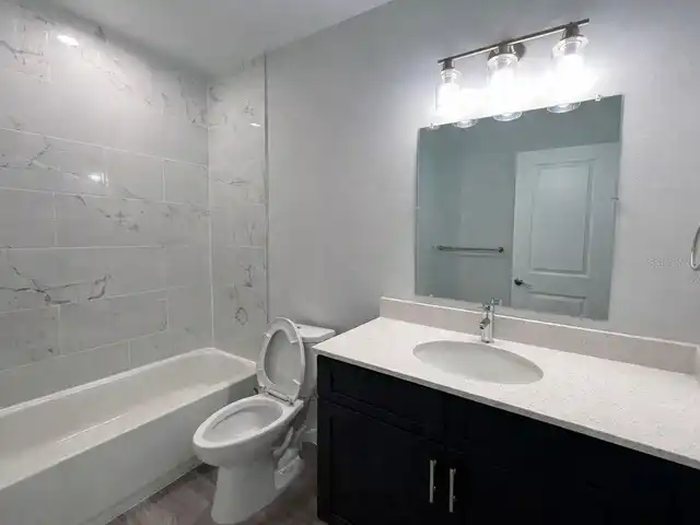 Listing Photo 7