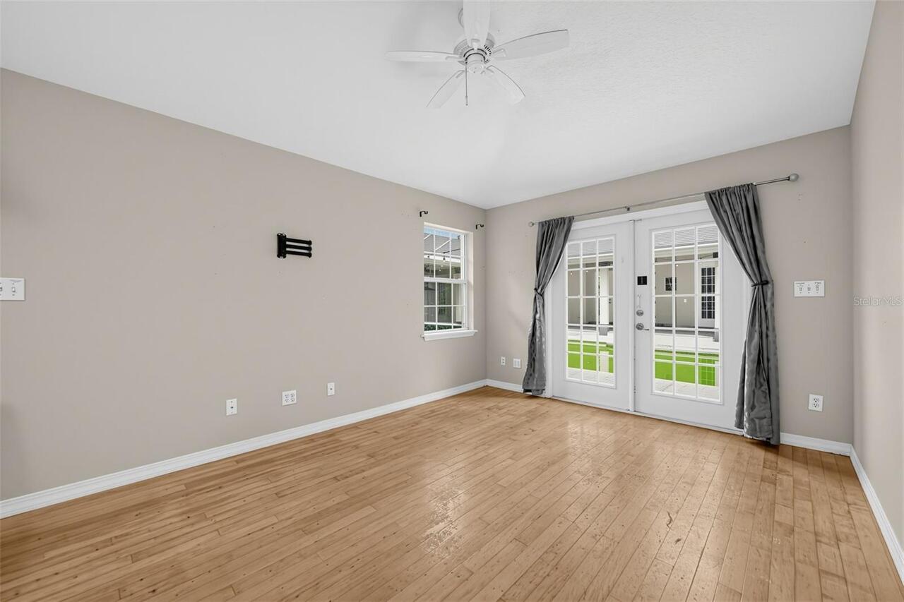 Listing Photo 8