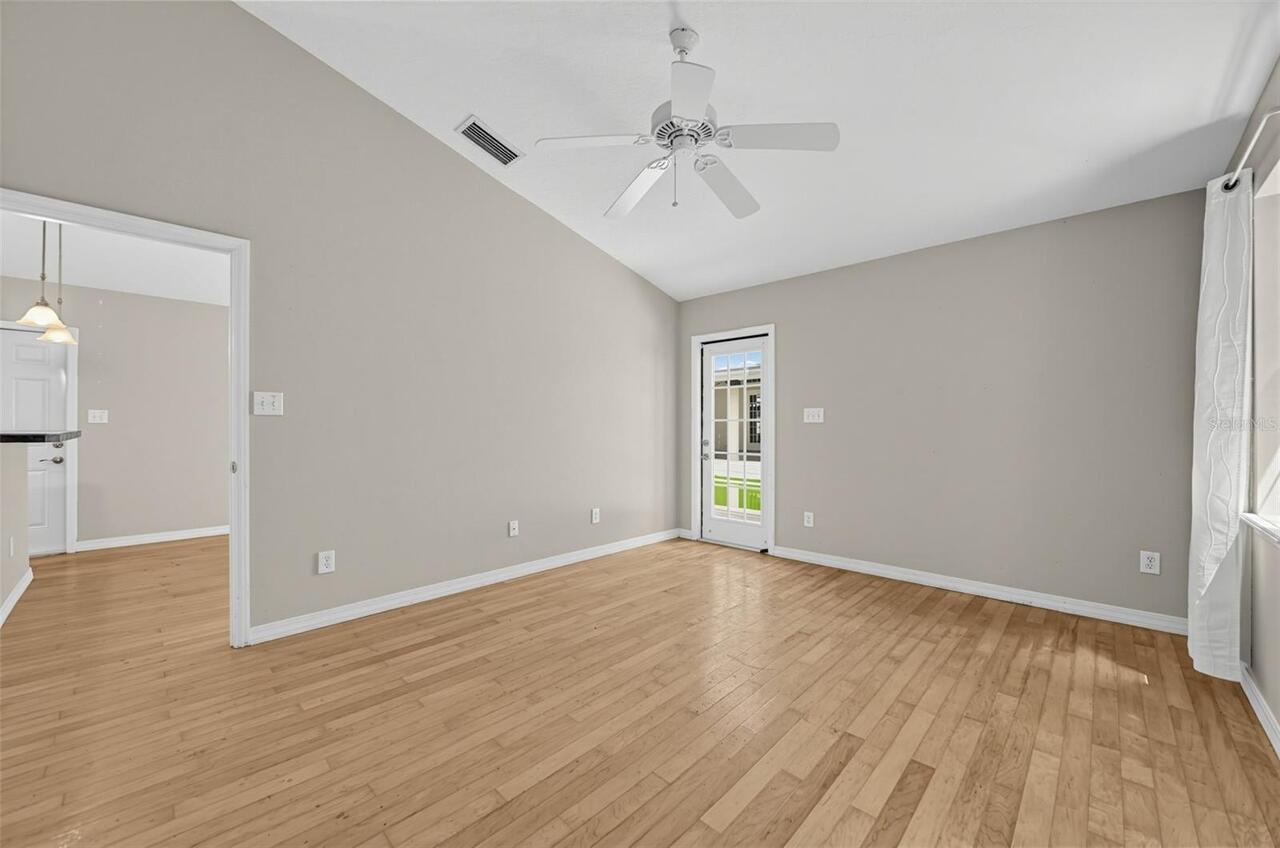 Listing Photo 33