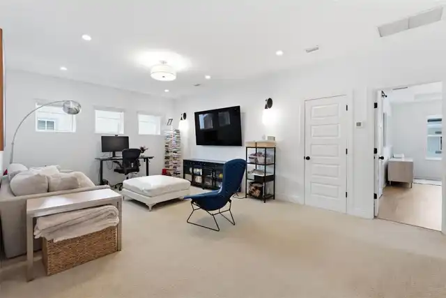 Listing Photo 31
