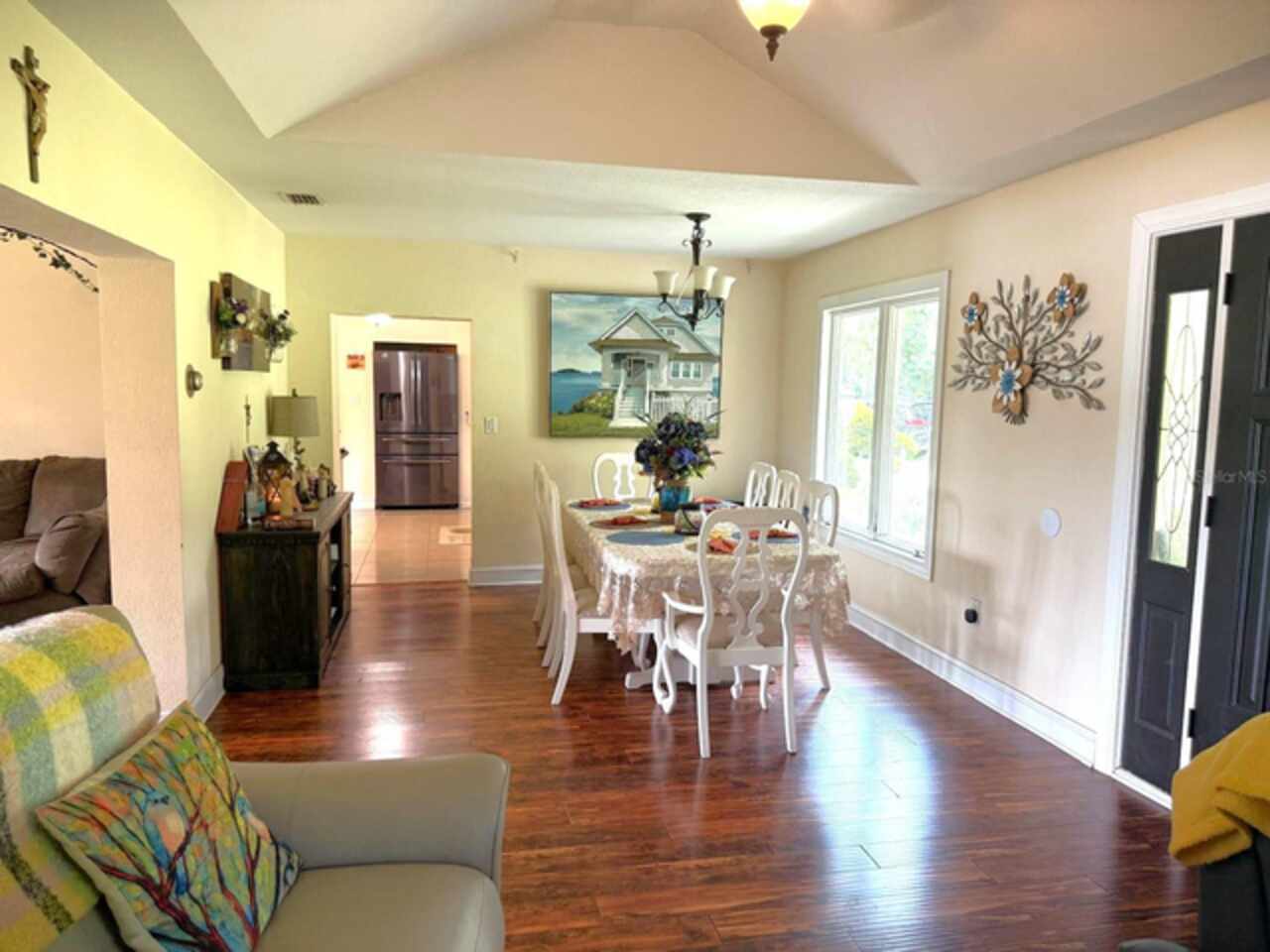 Listing Photo 8