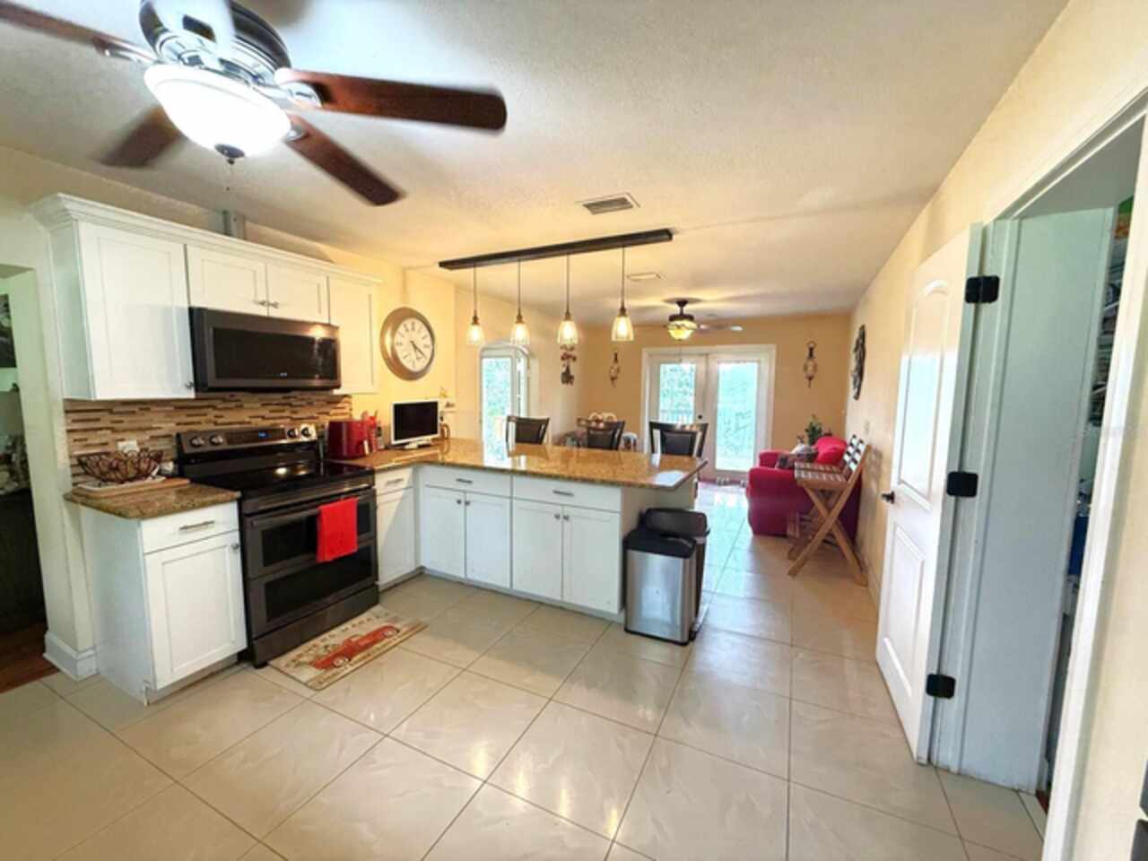 Listing Photo 17