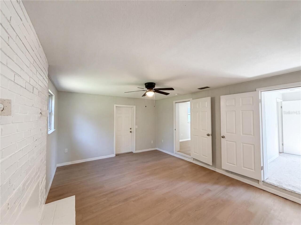 Listing Photo 10