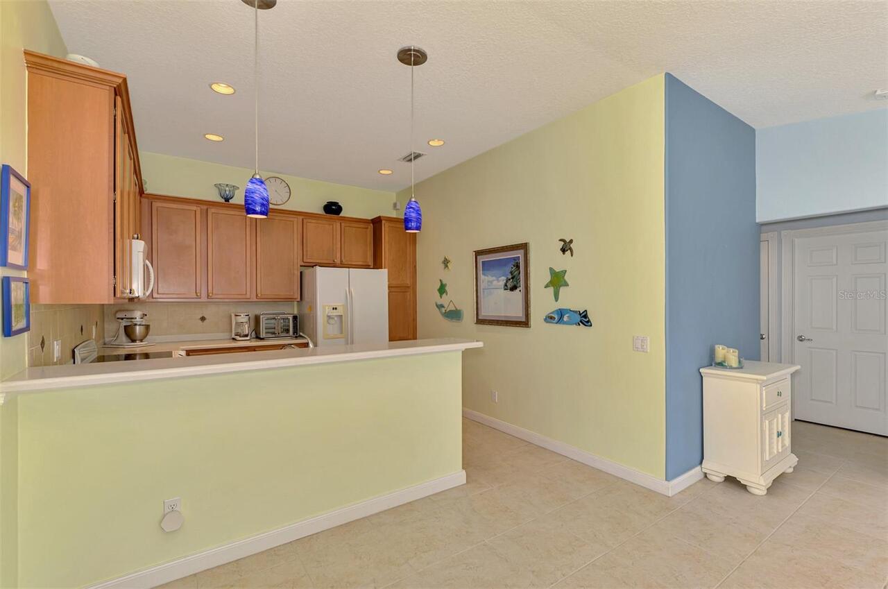 Listing Photo 12