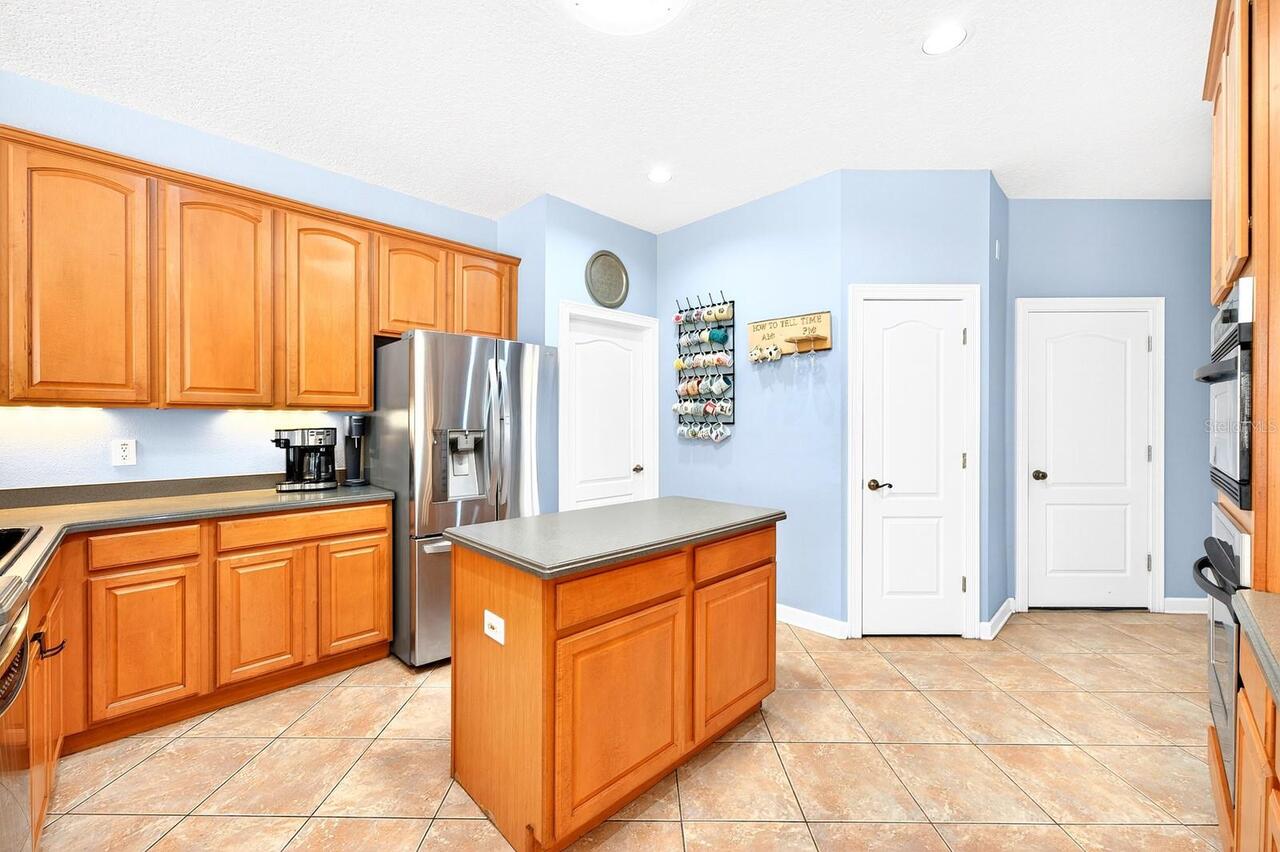 Listing Photo 9