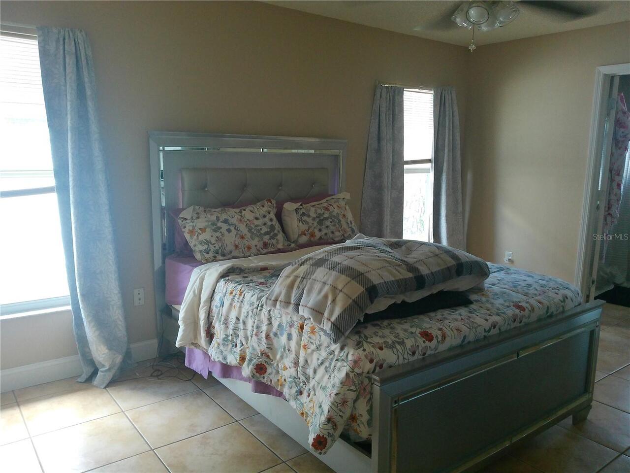 Listing Photo 11