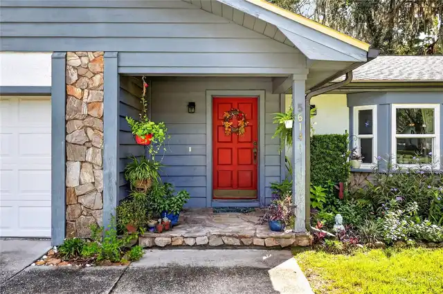 Listing Photo 8