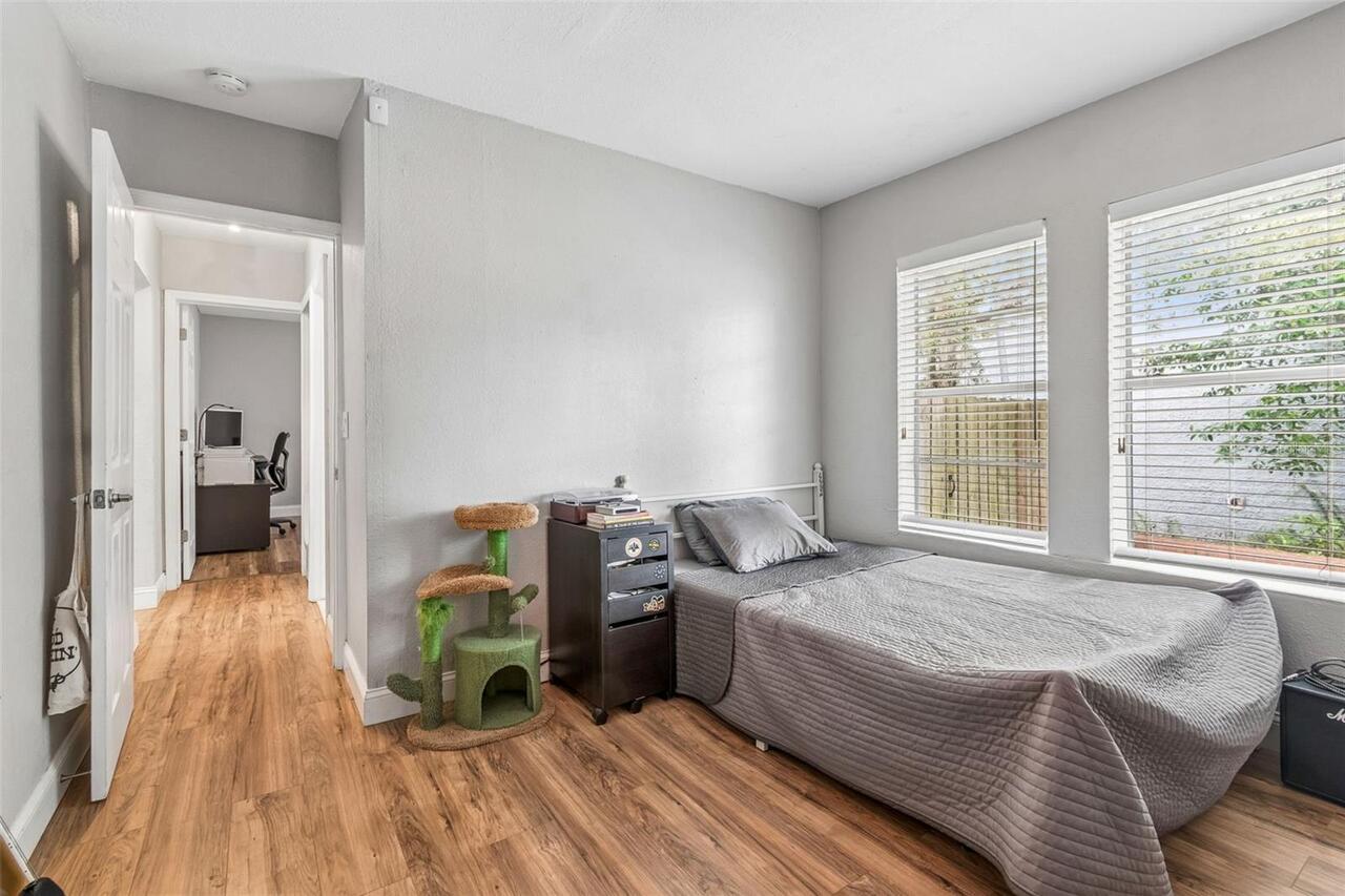 Listing Photo 18