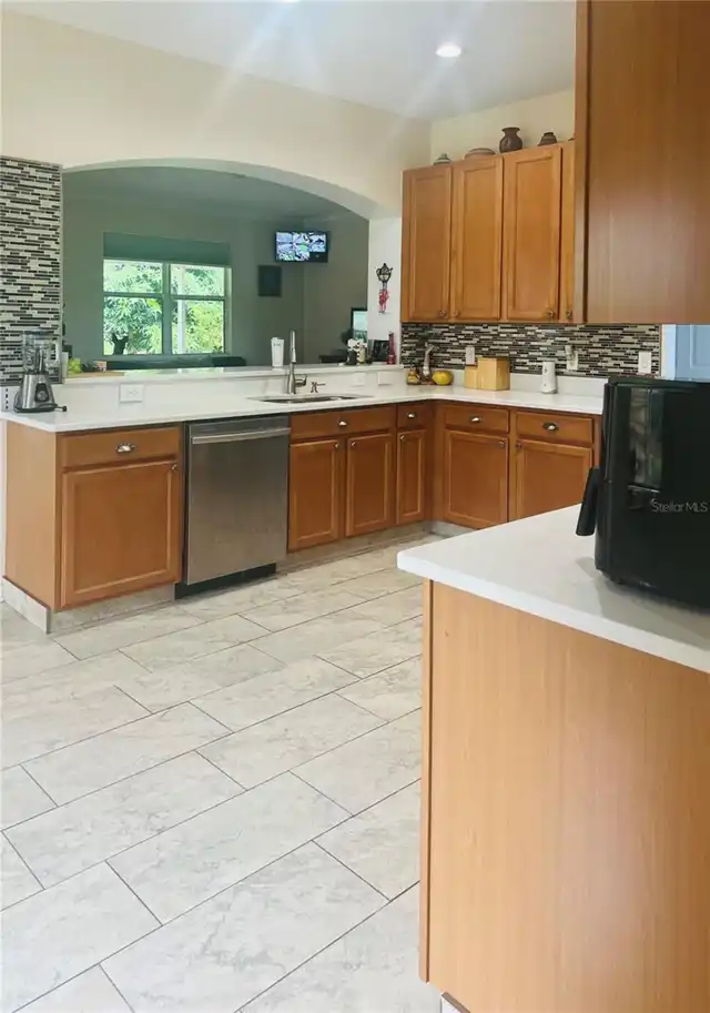 Listing Photo 10