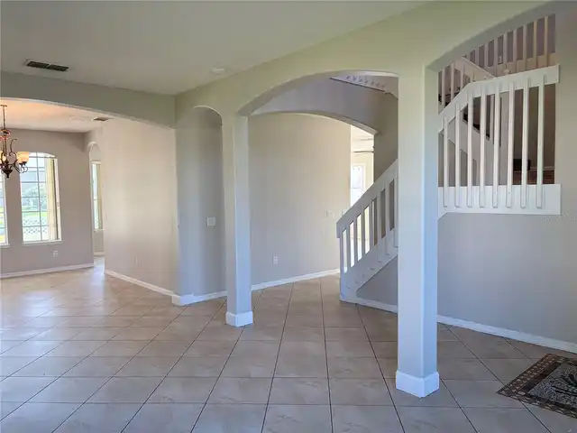 Listing Photo 14
