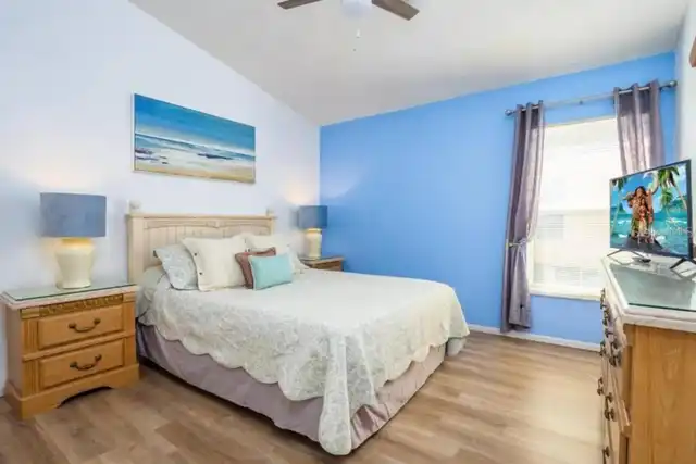 Listing Photo 17