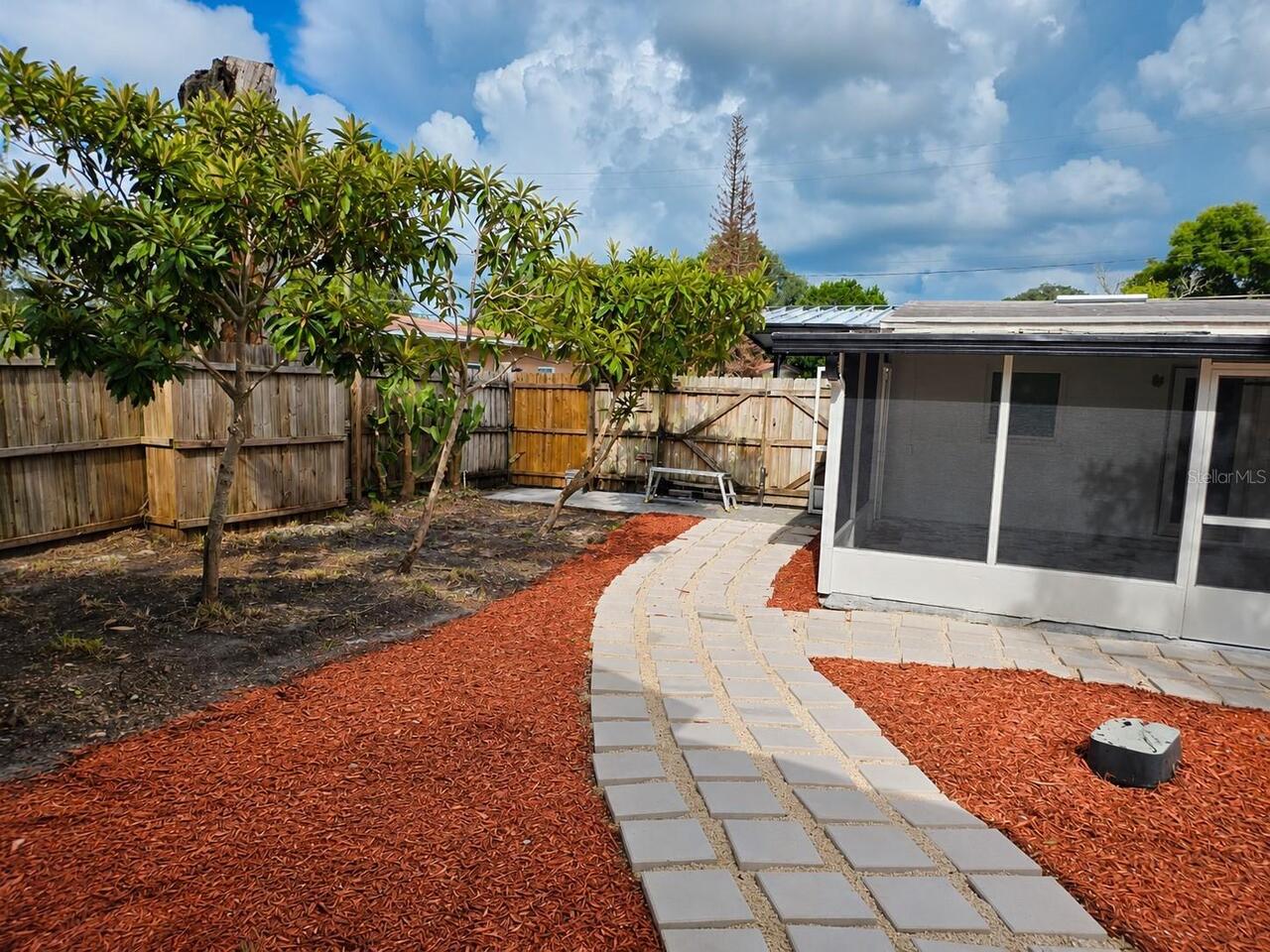 Listing Photo 18