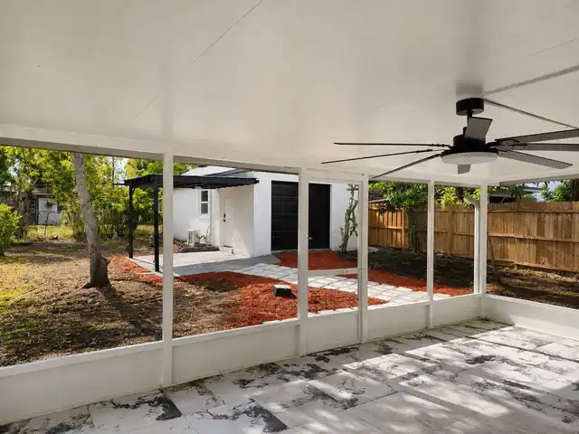 Listing Photo 17