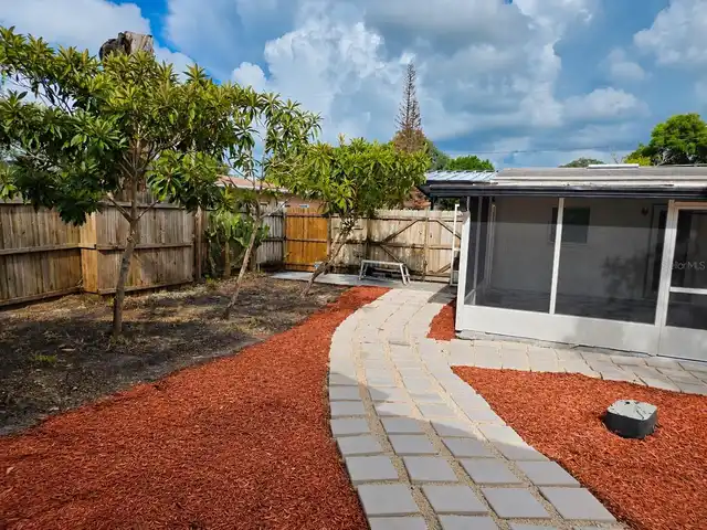 Listing Photo 18