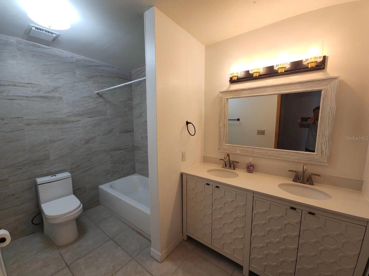 Listing Photo 12
